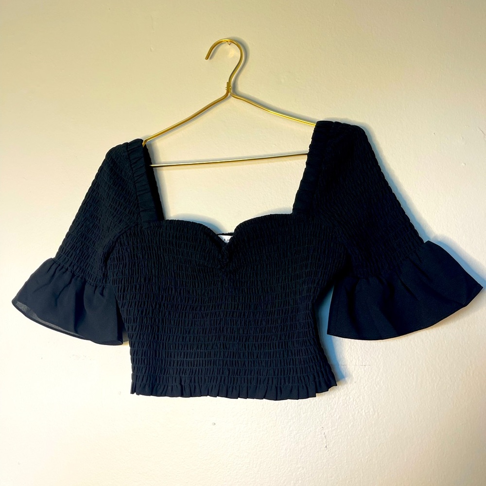 NWT ALI+JAY CROPED TOP